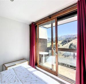 Résidence Pegase - APPARTEMENT 2 PIECES CABINES 6 PERS VUE PISTES MAE-1384