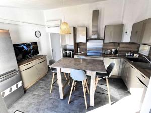 Résidence Les Zodiaques - Appartement 3 Pièces climatisé 4 couchages PORT LEUCATE. Réf: 1ZOD_K5 MAE-6681