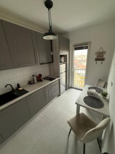 Adora Park Suite - City View & Free Parking