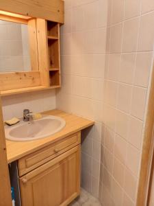 Résidence Arche - Studio confortable · Centre station · Terrasse MAE-5084