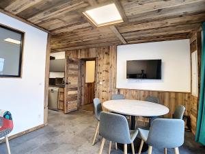 Résidence Les Cristaux - Appartement rénové · Proche des pistes · Balcon · Hammam · WIFI · Sauna MAE-6704