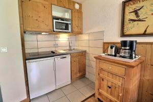 Résidence Grand Bois B - CONFORTABLE 2 PIECES, SKIS AUX PIEDS ET PROCHE DES COMMERCES MAE-3324
