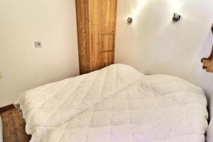 Résidence Grand Bois B - CONFORTABLE 2 PIECES, SKIS AUX PIEDS ET PROCHE DES COMMERCES MAE-3344