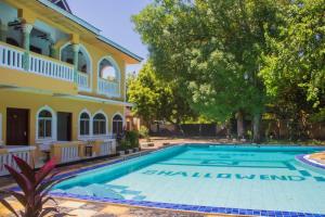 Manyatta Azure Boutique Hotel