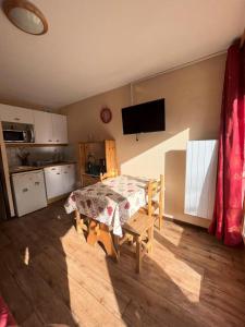 Résidence Les Cordeliers - Studio cabine 4 personnes exposé Sud MAE-8171