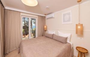 3 Bedroom Gorgeous Apartment In Kukljica