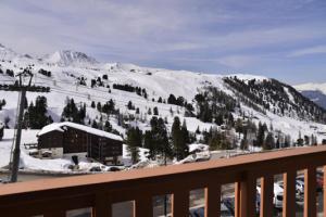 Résidence Croix Du Sud - Magnifique studio rénové · Coeur de station · Vue pistes · Balcon MAE-6311