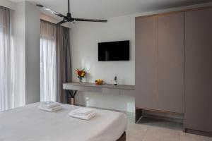 Malia Odyssey Adults Only by Estia