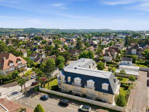 Vue panoramique, studio front de mer avec parking