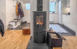 2 Bedroom Nice Home In Ydre