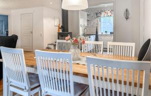 2 Bedroom Nice Home In Ydre