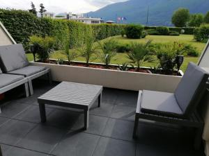 SUPERBE STUDIO FACE AU LAC DU BOURGET AVEC TERRASSE curistes ou couples