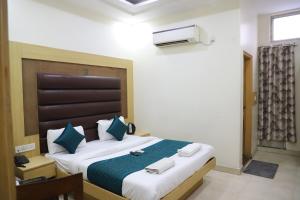 Hotel Lav Kush Deluxe 2 Min Walk From New Delhi Railway Station