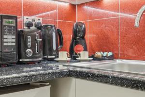 The Kensington Luxe Residence - Elite Location