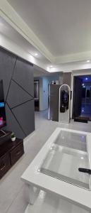 Brand New Westlands 2BR 2Ba walk to Sarit GTC