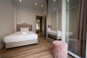 Athens Retreat - 2BD Apt Near Transport by MPS