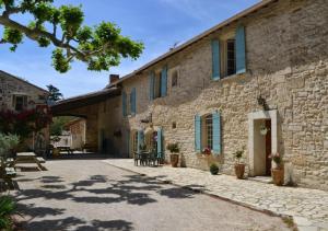 CAMPING SAINT GABRIEL ***