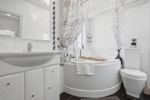 Luxury Kensington Apt - Walk to Harrods