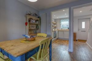 Beautiful Carrstone Cottage in peaceful village, Crabpot Cottages, Hunstanton