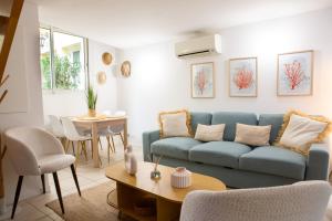 Duplex carré dor au calme sur cour 100m de la plage