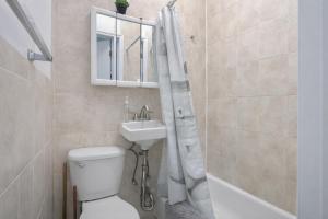 2BD Modern Home in Manhattan