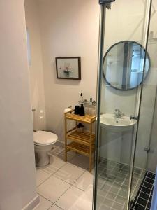 Sunny Studio in Green Point with Private Patio