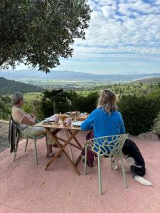 Yourte Mongole Insolite - Gîte Saint Roch