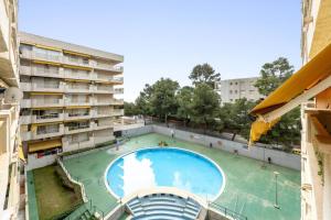 Studio + Pool + Park, Beach 2 Minutes Away