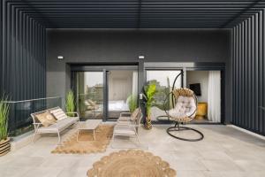 Hortensia Luxury Αpartment by BiNoBi!