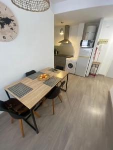 Appartement situé en plein centre ville a 2 pas du marché couvert et de la plage