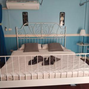 Aran Colonial House & Cafe Ngamwongwan