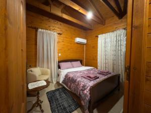 Η σπηλιά του Θουκυδίδη