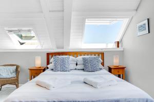 Tradewinds cottage, Brixham harbour and sea views