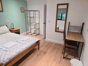 New 4 Bed House Sleeps up to 8 People