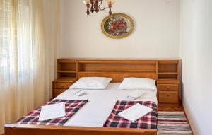 3 Bedroom Stunning Apartment In Senj