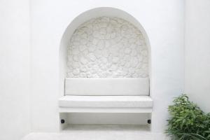 2BR Elegant Smart Mediterranean Villa Batu Bolong 5 min to beach