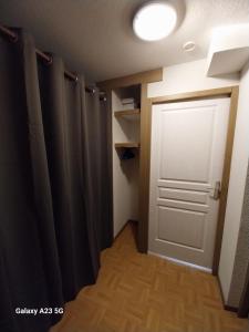 Appartement ECRIN DES NEIGES 1750 accès direct pistes