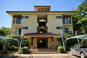 The Oaks Tamarindo Condominium