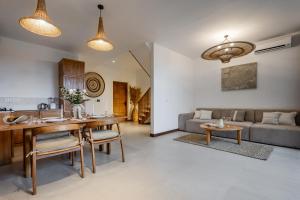 Stylish 2BR Private Pool Home Umalas