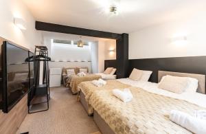 Open Mind Property-16 Guests with Garden & Hot tub