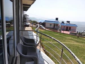 TULIPS VILLAGE RESORTS - A Valley View Abode