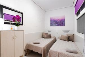 2-bedroom apartment next to Av de las HABANERAS