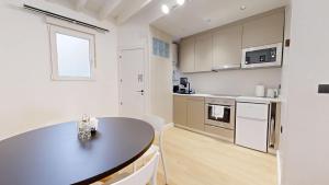 Friendly Apartment City Center III