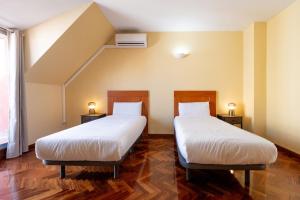 New and renovated penthouse with a terrace in the center 2C