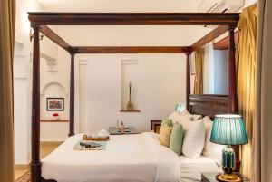 ELIVAAS The Aravalli Reserve The Lotus Pet-friendly Villa with Pvt Pool, Jacuzzi and Pond