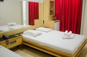 Hotel Hostal (Adults Only)