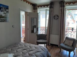 Duplex cosy - charme et confort à 100 mètres des thermes et des sentiers