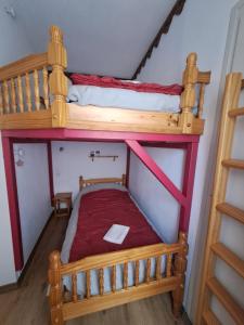 Duplex cosy - charme et confort à 100 mètres des thermes et des sentiers