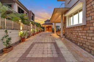 Diwatel Villa - A