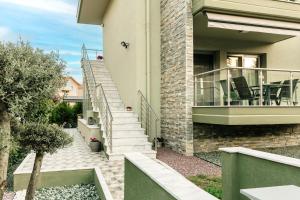 Deppy Arz Apartments